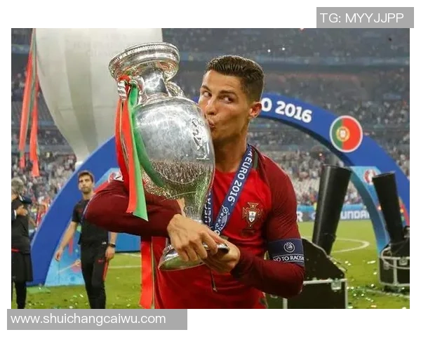 道格拉斯流浪者与莫斯科斯巴达的激烈对决展现足球魅力与团队精神